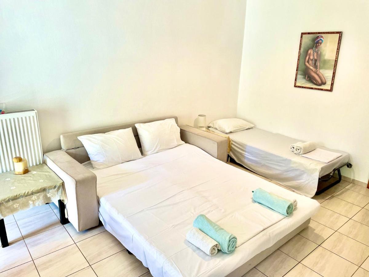 Menelaos Apartments 阿德里安诺斯·坎波斯 外观 照片